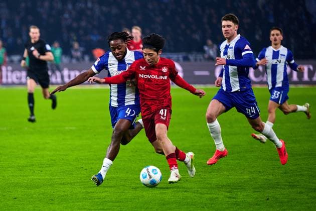 Deyovaisio Zeefuik Hertha BSC, 42 , Daisuke Yokota 1 FC Kaiserslautern, 41 , Linus Gechter Hertha BSC, 44 , GER, Hertha BSC vs 1 FC Kaiserslautern, Soccer Men, 2 Bundesliga, Season 2024 2025, Matchday 21, 08 02 2025 DFL REGULATES PROHIBIT ANY USE OF PHOTOGRAPHS AS IMAGE SEQUENCES AND OR QUASI VIDEO GER, Hertha BSC vs 1 FC Kaiserslautern, Soccer men, 2 Bundesliga, Season 2024 2025, 21 Matchday, 08 02 2025 Berlin Copyright: xClaudiusxRauch,xEibner-Pressefotox xClaudiusxRauchx EP_CRH