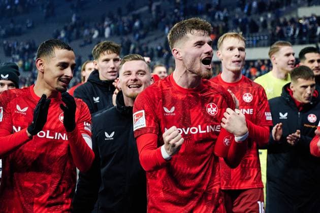 1 FC Kaiserslautern, cheers about victory, GER, Hertha BSC vs 1 FC Kaiserslautern, Soccer Men, 2 Bundesliga, Season 2024 2025, 21 Matchday, 08 02 2025 DFL REGULATES PROHIBIT ANY USE OF PHOTOGRAPHS AS IMAGE SEQUENCES AND OR QUASI VIDEO GER, Hertha BSC vs 1 FC Kaiserslautern, Soccer Men, 2 Bundesliga, Season 2024 2025, 21 Matchday, 08 02 2025 Berlin Copyright: xEibner-Pressefotox xClaudiusxRauchx EP_CRH