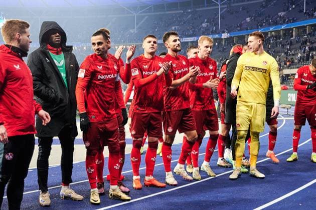 1 FC Kaiserslautern, cheers about victory, GER, Hertha BSC vs 1 FC Kaiserslautern, Soccer Men, 2 Bundesliga, Season 2024 2025, 21 Matchday, 08 02 2025 DFL REGULATES PROHIBIT ANY USE OF PHOTOGRAPHS AS IMAGE SEQUENCES AND OR QUASI VIDEO GER, Hertha BSC vs 1 FC Kaiserslautern, Soccer Men, 2 Bundesliga, Season 2024 2025, 21 Matchday, 08 02 2025 Berlin Copyright: xEibner-Pressefotox xClaudiusxRauchx EP_CRH