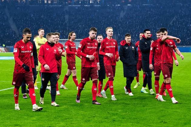 1 FC Kaiserslautern celebrates victory, GER, Hertha BSC vs 1 FC Kaiserslautern, Soccer Men, 2 Bundesliga, Season 2024 2025, 21 Matchday, 08 02 2025 DFL REGULATES PROHIBIT ANY USE OF PHOTOGRAPHS AS IMAGE SEQUENCES AND OR QUASI VIDEO GER, Hertha BSC vs 1 FC Kaiserslautern, Soccer Men, 2 Bundesliga, Season 2024 2025, 21 Matchday, 08 02 2025 Berlin Copyright: xClaudiusxRauch,xEibner-Pressefotox xClaudiusxRauchx EP_CRH