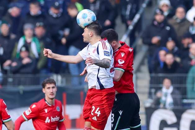 Dawid Kownacki Fortuna Duesseldorf and Marcel Halstenberg Hannover 96 battle for the ball, 2 Bundesliga, Hannover 96 vs Fortuna Düsseldorf, Heinz von Heiden Arena, February 09, 2025 in Hanover, Germany Photo by Marco Steinbrenner DeFodi Images Dawid Kownacki Fortuna Duesseldorf and Marcel Halstenberg Hannover 96 battle for the ball, 2 Bundesliga, Hannover 96 vs Fortuna Düsseldorf, Heinz von Heiden Arena, February 9, 2025 in Hanover, Germany Photo by Marco Steinbrenner DeFodi Images DFB DFL REGULATIONS PROHIBIT ANY USE OF PHOTOGRAPHS AS IMAGE SEQUENCES AND OR QUASI VIDEO Defodi 700 hann dus 20250209 028 Defodi-700 DFB DFL REGULATIONS PROHIBIT ANY USE OF PHOTOGRAPHS AS IMAGE SEQUENCES AND OR QUASI-VIDEO.