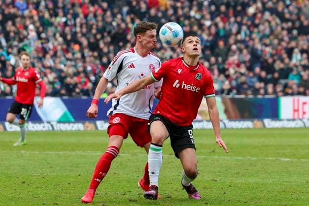 Moritz Heyer Fortuna Duesseldorf and Nicolo Tresoldi Hannover 96 battle for the ball, 2 Bundesliga, Hannover 96 vs Fortuna Düsseldorf, Heinz von Heiden Arena, February 09, 2025 in Hanover, Germany Photo by Marco Steinbrenner DeFodi Images Moritz Heyer Fortuna Duesseldorf and Nicolo Tresoldi Hannover 96 battle for the ball, 2 Bundesliga, Hannover 96 vs Fortuna Düsseldorf, Heinz von Heiden Arena, February 9, 2025 in Hanover, Germany Photo by Marco Steinbrenner DeFodi Images DFB DFL REGULATIONS PROHIBIT ANY USE OF PHOTOGRAPHS AS IMAGE SEQUENCES AND OR QUASI VIDEO Defodi 700 hann dus 20250209 032 Defodi-700 DFB DFL REGULATIONS PROHIBIT ANY USE OF PHOTOGRAPHS AS IMAGE SEQUENCES AND OR QUASI-VIDEO.