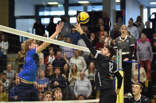 Kasper Groeger Volley YoungStars Friedrichshafen, 07 vs Yannick Menke TV Rottenburg, 12 TV Rottenburg vs Volley YoungStars Friedrichshafen, Volleyball, 2 Bundesliga Sued, Matchday 18, Season 2024 2025, 09 02 2025, TV Rottenburg vs Volley YoungStars Friedrichshafen, Volleyball, 2 Bundesliga Sued, Matchday 18, Season 2024 2025, 09 02 2025 Rottenburg Copyright: xEibner-Pressefoto RalphxKunzex EP_RKE