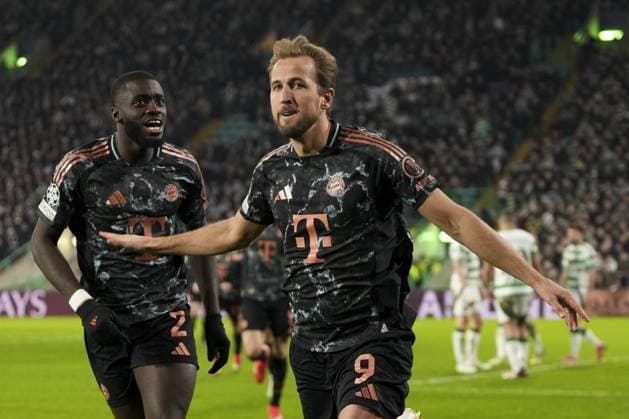 Harry Kane of Bayern Munich celebrates with Dayot Upamecano of Bayern Munich after scoring to give Bayern Munich a 0-2 lead Celtic v Bayern Munich, UEFA Champions League, Knockout Round Play-offs, First Leg, Football, Celtic Park, Glasgow, UK - 12 Feb 2025 EDITORIAL USE ONLY No use with unauthorised audio, video, data, fixture lists, club league logos or live services. Online in-match use limited to 120 images, no video emulation. No use in betting, games or single club league player publications. Copyright: xStuartxWallace Shutterstockx 15136907cy