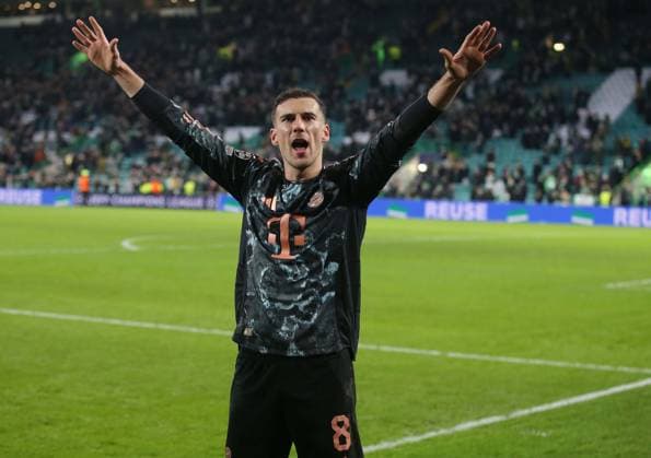 . - Celtic v Bayern Munchen, UEFA Champions League, Knockout Play-off first leg, Celtic Park Stadium, Glasgow, Scotland - 12th February 2025. Daniel Weir Crystal Pix Leon Goretzka of Bayern Munich celebrates the 2-1 victory. - Celtic v Bayern Munchen, UEFA Champions League, Knockout Play-off first leg, Celtic Park Stadium, Glasgow, Scotland - 12th February 2025. Daniel Weir Crystal Pix Glasgow Celtic Park Stadium Scotland Copyright: xDanielxWeirx CP_Celtic_Munich_51