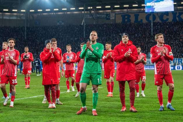 Football, Men, Season 2024 2025, 2 Bundesliga 22 Matchday , 1 FC Magdeburg 1 FC Köln, f l Max Finkgräfe 1 FC Köln , Florian Kainz 1 FC Köln , Goalkeeper Marvin Schwäbe 1 FC Köln , Goalkeeper Anthony Racioppi 1 FC Köln , Timo Hübers 1 FC Köln , Disappointment after final whistle, 14 02 2025, Copyright: xSebastianxRäppold MatthiasxKochx