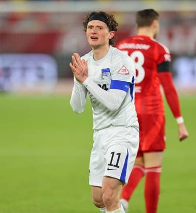 15 02 2025, xdcx, Fußball 2 Bundesliga, Fortuna Düsseldorf Hertha BSC Berlin, v l , Fabian Reese Hertha BSC Berlin enttaeuscht, enttaeuscht schauend, dissapointed, traurig, frustiert, frust, gefrustet DFL DFB REGULATIONS PROHIBIT ANY USE OF PHOTOGRAPHS AS IMAGE SEQUENCES AND OR QUASI VIDEO Copyright: HMBxMedia Claus