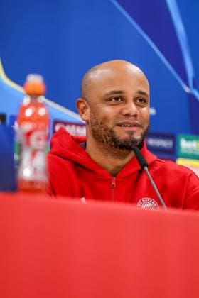 Vincent Kompany FC Bayern Muenchen, Head coach at the press conference, GER, International press conference, FC Bayern Muenchen, Football, UEFA Champions League, Play offs, 2024 2025 season, 17 02 2025, GER, International press conference, FC Bayern Muenchen, Football, UEFA Champions League, Play offs, 2024 2025 season, 17 02 2025 Muenchen Copyright: xEibner-Pressefoto JennixMaulx EP_JML