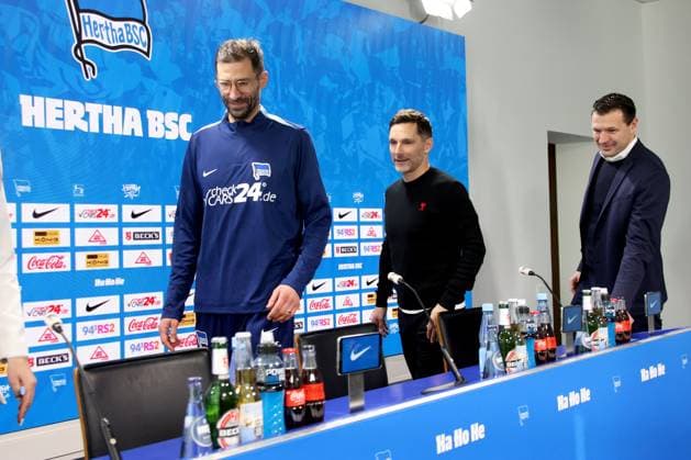 DEU, DFL, 2 FBL Hertha BSC, PK, 18 02 2025, Sportforum, Berlin, DEU, DFL, 2 FBL Hertha BSC, PK, im Bild Cheftrainer Stefan Leitl Hertha BSC Berlin , Co Trainer Andre Mijatovic Hertha BSC Berlin , Benjamin Weber Sportdirektor, Hertha BSC Berlin DFL regulations prohibit any use of Photographs as image sequences and or quasi video Foto Juergen Engler nordphoto GmbH nordphotoxGmbHx xEngler nph00076