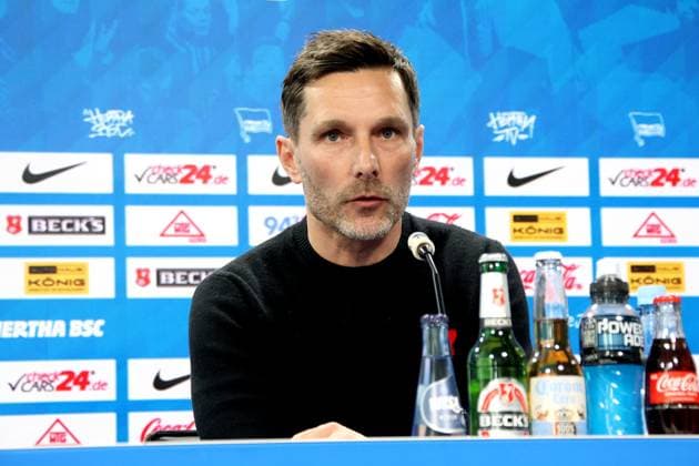 DEU, DFL, 2 FBL Hertha BSC, PK, 18 02 2025, Sportforum, Berlin, DEU, DFL, 2 FBL Hertha BSC, PK, im Bild Cheftrainer Stefan Leitl Hertha BSC Berlin , Co Trainer Andre Mijatovic Hertha BSC Berlin , Benjamin Weber Sportdirektor, Hertha BSC Berlin DFL regulations prohibit any use of Photographs as image sequences and or quasi video Foto Juergen Engler nordphoto GmbH nordphotoxGmbHx xEngler nph00076