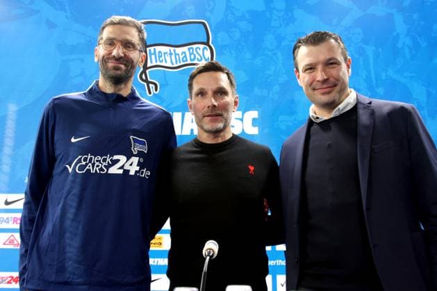 DEU, DFL, 2 FBL Hertha BSC, PK, 18 02 2025, Sportforum, Berlin, DEU, DFL, 2 FBL Hertha BSC, PK, im Bild Cheftrainer Stefan Leitl Hertha BSC Berlin , Co Trainer Andre Mijatovic Hertha BSC Berlin , Benjamin Weber Sportdirektor, Hertha BSC Berlin DFL regulations prohibit any use of Photographs as image sequences and or quasi video Foto Juergen Engler nordphoto GmbH nordphotoxGmbHx xEngler nph00076