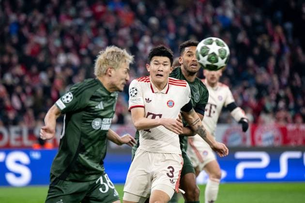 Min-Jae Kim (FC Bayern Muenchen, 03) im Zweikampf mit Daizen Maeda (Celtic Glasgow, 38), Auston Trusty (Celtic Glasgow, 06), GER, FC Bayern Muenchen vs Celtic Football Club Glasgow, Fussball, UEFA Champions League, Playoff Rueckspiel, Spielzeit 2024 2025, 18.02.2025 GER, FC Bayern Muenchen vs Celtic Football Club Glasgow, Fussball, UEFA Champions League, Playoff Rueckspiel, Spielzeit 2024 2025, 18.02.2025 Muenchen Copyright: xEibner-Pressefoto Memmlerx EP_MMR