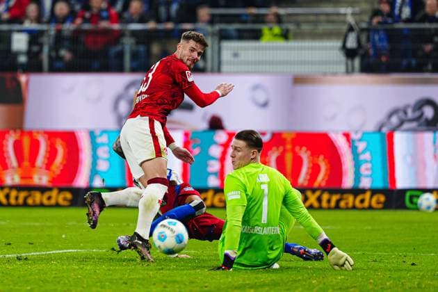 Goal for 1 0 Davie Selke Hamburger SV, 27 GER, Hamburger SV vs 1 FC Kaiserslautern, Football, 2 Bundesliga, Matchday 23, Season 2024 2025, 21 02 2025 DFL REGULATIONS PROHIBIT ANY USE OF PHOTOGRAPHS AS IMAGE SEQUENCES AND OR QUASI VIDEO GER, Hamburger SV vs 1 FC Kaiserslautern, Football, 2 Bundesliga, Matchday 23, Season 2024 2025, 21 02 2025 Hamburg Copyright: xEibner-Pressefoto MarcelxvonxFehrnx EP_MFN