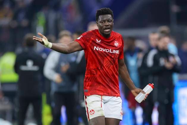 Ragnar Ache 1 FC Kaiserslautern looks dejected, 2 Bundesliga, Hamburger SV vs 1 FC Kaiserslautern, Volksparkstadion, February 21, 2025 in Hamburg, Germany Photo by Marco Steinbrenner DeFodi Images Ragnar Ache 1 FC Kaiserslautern looks dejected, 2 Bundesliga, Hamburger SV vs 1 FC Kaiserslautern, Volksparkstadion, February 21, 2025 in Hamburg, Germany Photo by Marco Steinbrenner DeFodi Images DFB DFL REGULATIONS PROHIBIT ANY USE OF PHOTOGRAPHS AS IMAGE SEQUENCES AND OR QUASI VIDEO