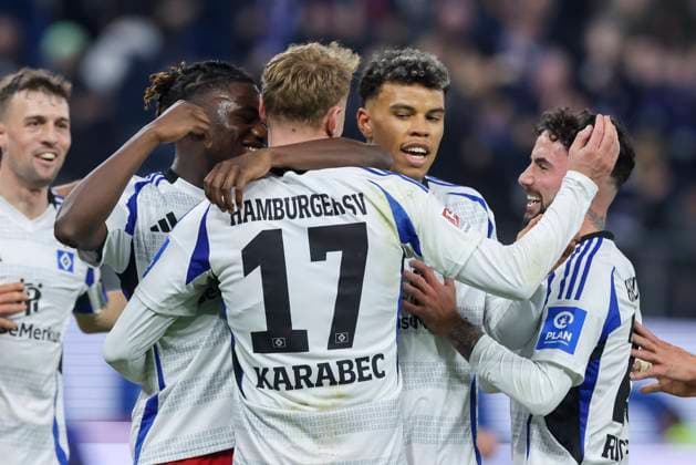 Fabio Balde Hamburger SV , Adam Karabec Hamburger SV and Ransford Yeboah Koenigsdoerffer Hamburger SV cheer, 2 Bundesliga, Hamburger SV vs 1 FC Kaiserslautern, Volksparkstadion on February 21, 2025 in Hamburg, Germany Photo by Marco Steinbrenner DeFodi Images Fabio Balde Hamburger SV , Adam Karabec Hamburger SV and Ransford Yeboah Koenigsdoerffer Hamburger SV cheer, 2 Bundesliga, Hamburger SV vs 1 FC Kaiserslautern, Volksparkstadion, February 21, 2025 in Hamburg, Germany Photo by Marco Steinbrenner DeFodi Images DFB DFL REGULATIONS PROHIBIT ANY USE OF PHOTOGRAPHS AS IMAGE SEQUENCES AND OR QUASI VIDEO