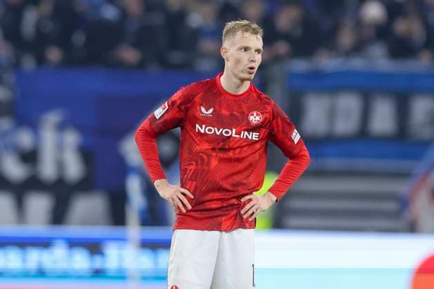 Tim Breithaupt 1 FC Kaiserslautern looks dejected, 2 Bundesliga, Hamburger SV vs 1 FC Kaiserslautern, Volksparkstadion, February 21, 2025 in Hamburg, Germany Photo by Marco Steinbrenner DeFodi Images Tim Breithaupt 1 FC Kaiserslautern looks dejected, 2 Bundesliga, Hamburger SV vs 1 FC Kaiserslautern, Volksparkstadion, February 21, 2025 in Hamburg, Germany Photo by Marco Steinbrenner DeFodi Images DFB DFL REGULATIONS PROHIBIT ANY USE OF PHOTOGRAPHS AS IMAGE SEQUENCES AND OR QUASI VIDEO