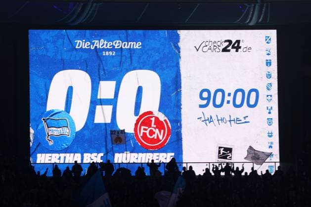 DEU, DFL, 2 FBL, Hertha BSC vs 1 FC Nuernberg, 21 02 2025, Berliner Olympiastadion, Berlin, DEU, DFL, 2 FBL, Hertha BSC vs 1 FC Nuernberg, in the picture scoreboard with the final result, 0 0 DFL regulations prohibit any use of Photographs as image sequences and or quasi video Foto Juergen Engler nordphoto GmbH nordphotoxGmbHx xEngler nph00076