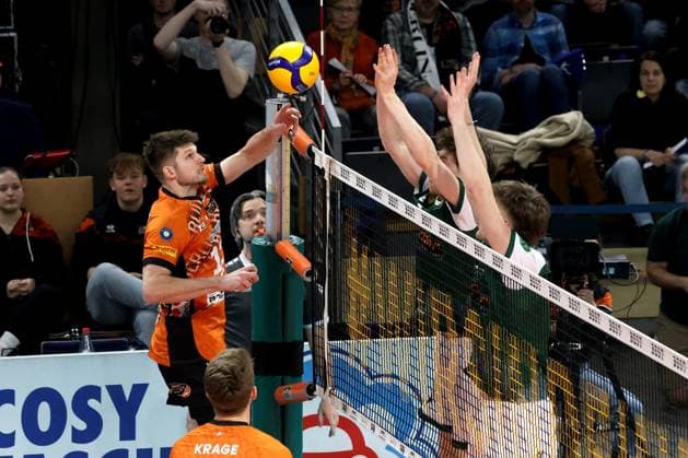 DEU, DVV, 1 VBL, BR Volleys vs FT 1844 Freiburg, 22 02 2025, Max Schmeling Halle, Berlin, DEU, DVV, 1 VBL, BR Volleys vs FT 1844 Freiburg, in the picture Ruben Schott BR Volleys 13 , photo Juergen Engler nordphoto GmbH nordphotoxGmbHx xEngler nph00076