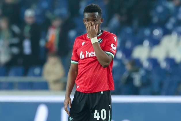 Rabbi Matondo Hannover 96 looks dejected, 2 Bundesliga, Hannover 96 vs SC Paderborn 07, Heinz von Heiden Arena, February 22, 2025 in Hanover, Germany Photo by Marco Steinbrenner DeFodi Images Rabbi Matondo Hannover 96 looks dejected, 2 Bundesliga, Hannover 96 vs SC Paderborn 07, Heinz von Heiden Arena, February 22, 2025 in Hanover, Germany Photo by Marco Steinbrenner DeFodi Images DFB DFL REGULATIONS PROHIBIT ANY USE OF PHOTOGRAPHS AS IMAGE SEQUENCES AND OR QUASI VIDEO