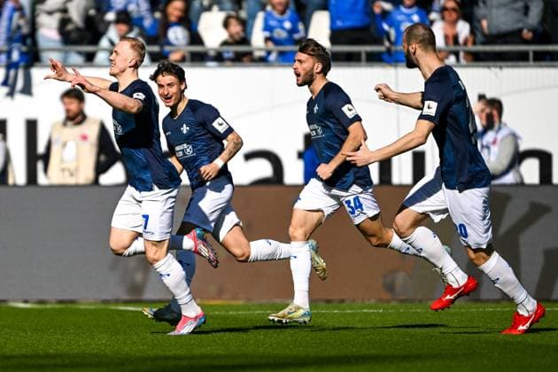 Isac Lidberg SV Darmstadt 98, 07 celebrates the goal for 1 0, GER, SV Darmstadt 98 vs FC Schalke 04, Football, Matchday 23, Season 2024 2025, 23 02 2025 DFL REGULATIONS PROHIBIT ANY USE OF PHOTOGRAPHS as IMAGE SEQUENCES and or QUASI VIDEO GER, SV Darmstadt 98 vs FC Schalke 04, Football, Matchday 23, Season 2024 2025, 23 02 2025 Darmstadt Copyright: xEibner-Pressefoto FlorianxWieganx EP_FWD