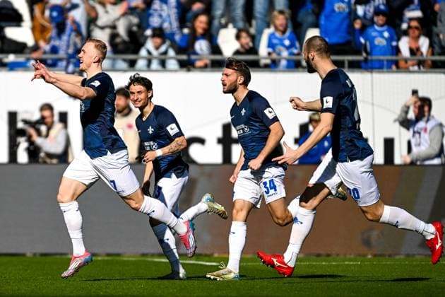 Isac Lidberg SV Darmstadt 98, 07 celebrates the goal for 1 0, GER, SV Darmstadt 98 vs FC Schalke 04, Football, Matchday 23, Season 2024 2025, 23 02 2025 DFL REGULATIONS PROHIBIT ANY USE OF PHOTOGRAPHS as IMAGE SEQUENCES and or QUASI VIDEO GER, SV Darmstadt 98 vs FC Schalke 04, Football, Matchday 23, Season 2024 2025, 23 02 2025 Darmstadt Copyright: xEibner-Pressefoto FlorianxWieganx EP_FWD