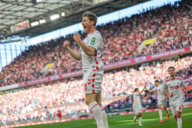 GER, 2 FBL, 1 FC Koeln vs Fortuna Duesseldorf 23 02 2025, Rheinenergie Stadion, Koeln, GER, 2 FBL, 1 FC Koeln vs Fortuna Duesseldorf , in the picture 1 0 for Koeln goal celebration jubilation, goal scorer Florian Kainz FC Koeln 11 , nordphotoxGmbHx xMeuter nph00351