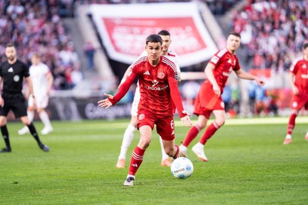 GER, 2 FBL, 1 FC Köln Koeln vs Fortuna Düsseldorf Duesseldorf 23 02 2025, Rheinenergie Stadion, Köln, GER, 2 FBL, 1 FC Köln Koeln vs Fortuna Düsseldorf Duesseldorf In the picture Giovanni Haag Fortuna Düsseldorf Fortuna Duesseldorf, 6 single action whole body whole body ball on foot gestures, facial expressions, emotions nordphotoxGmbHxx xChristianxSchulze nph000300