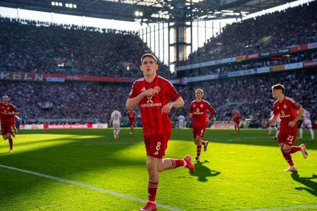 Celebration after the 1 1 by Johannesson Isak Bergmann Fortuna Duesseldorf, 08 1 FC Koeln vs Fortuna Duesseldorf, Football, 2 Bundesliga, Matchday 23, Season 2024 2025, 23 02 2025 1 FC Koeln vs Fortuna Duesseldorf, Football, 2 Bundesliga, Matchday 23, Season 2024 2025, 23 02 2025 Koeln Copyright: xEibner-Pressefoto JustinxDerondex EP_JDU