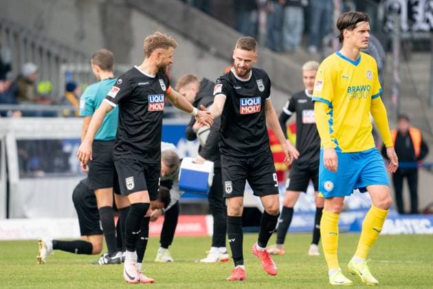 Lucas Roeser Nr 9 SSV Ulm 1846 r GER, Eintracht Braunschweig vs SSV Ulm 1846, Football, 2 Soccer Bundesliga, Season 2024 25, 01 03 2025 GER, Eintracht Braunschweig vs SSV Ulm 1846, Football, 2 Soccer Bundesliga, Season 2024 25, 01 03 2025 Braunschweig Copyright: xEibner-Pressefoto DanielxREINELTx EP_DRT