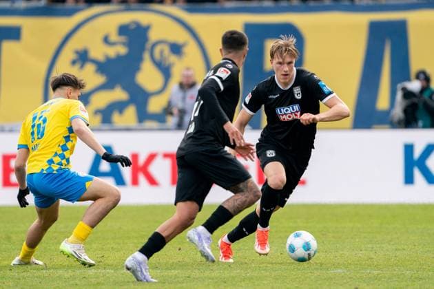 Luka Hyrylaeinen Nr 38 SSV Ulm 1846 GER, Eintracht Braunschweig vs SSV Ulm 1846, Football, 2 Soccer Bundesliga, Season 2024 25, 01 03 2025 GER, Eintracht Braunschweig vs SSV Ulm 1846, Football, 2 Soccer Bundesliga, Season 2024 25, 01 03 2025 Braunschweig Copyright: xEibner-Pressefoto DanielxREINELTx EP_DRT