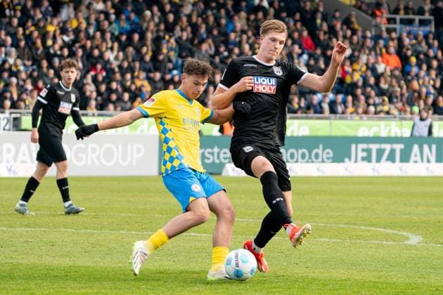 Luka Hyrylaeinen Nr 38 SSV Ulm 1846 GER, Eintracht Braunschweig vs SSV Ulm 1846, Football, 2 Soccer Bundesliga, Season 2024 25, 01 03 2025 GER, Eintracht Braunschweig vs SSV Ulm 1846, Football, 2 Soccer Bundesliga, Season 2024 25, 01 03 2025 Braunschweig Copyright: xEibner-Pressefoto DanielxREINELTx EP_DRT