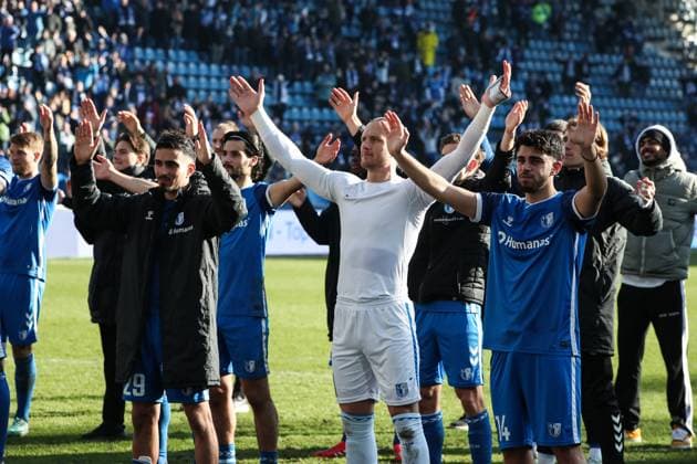 from l Livan Burcu 1 FC Magdeburg,29 , goalkeeper Dominik Reimann 1 FC Magdeburg,1 , Abu Bekir Ömer El Zein 1 FC Magdeburg,14 celebrate the victory in front of the fan block 2 Soccer Bundesliga season 2024 2025 1 FC Magdeburg vs SV Darmstadt 98 at the Avnet Arena in Magdeburg Action,Soccer,Man,Men,Germany,02 03 2025