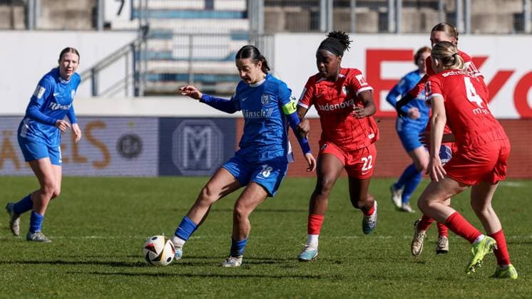 from left Selma Licina SV Meppen, 18 and Almas Traore SC Freiburg II, 22 in a duel, dynamic, action, action, game scene, THE DFB REGULATIONS PROHIBIT ANY USE OF PHOTOGRAPHS AS IMAGE SEQUENCES AND OR QUASI VIDEO , 02 03 2025, Meppen Germany , Football, 2 Womens Bundesliga, SV Meppen SC Freiburg II xobx