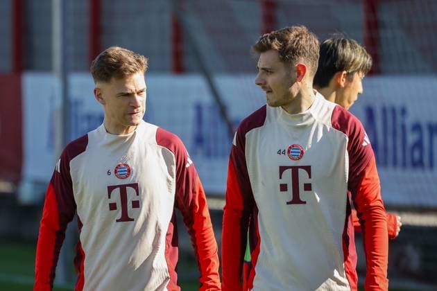 Joshua Kimmich FC Bayern Muenchen, 06 with Josip Stanisic FC Bayern Muenchen, 44 at training, GER, Final training, FC Bayern Muenchen, Football, UEFA Champions League, Round of 16 first leg, 2024 2025 season, 04 03 2025, GER, Final training, FC Bayern Muenchen, Football, UEFA Champions League, Round of 16 first leg, 2024 2025 season, 04 03 2025 Muenchen Copyright: xEibner-Pressefoto JennixMaulx EP_JML