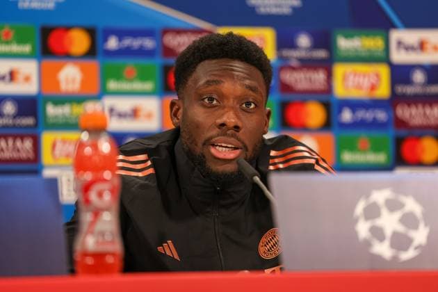 Alphonso Davies FC Bayern Muenchen, 19 at the press conference, GER, International press conference, FC Bayern Muenchen, Football, UEFA Champions League, Round of 16 first leg, 2024 2025 season, 04 03 2025, GER, International press conference, FC Bayern Muenchen, Football, UEFA Champions League, Round of 16 first leg, 2024 2025 season, 04 03 2025 Muenchen Copyright: xEibner-Pressefoto JennixMaulx EP_JML