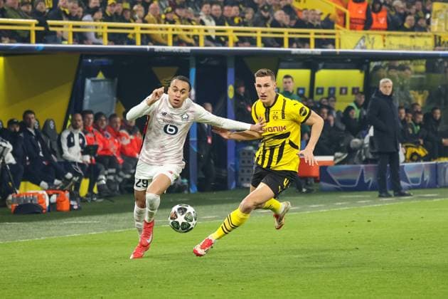 duel between Ethan Mbappe LOSC Lille, 29 and Nico Schlotterbeck Borussia Dortmund, 4 GER, Borussia Dortmund vs LOSC Lille, football, Champions League, round of 16, 2024 2025 season, 04 03 2025 GER, Borussia Dortmund vs LOSC Lille, football, Champions League, round of 16, 2024 2025 season, 04 03 2025 Dortmund Copyright: xEibner-Pressefoto FrankxZeisingx EP_FZG