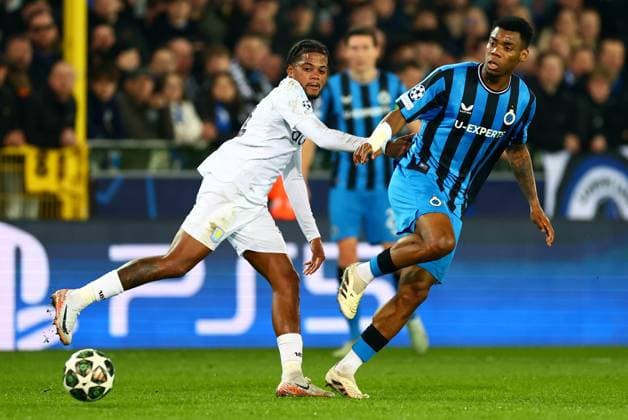 Leon Bailey of Aston Villa and Raphael Onyedika of Club Brugge. Club Brugge v Aston Villa, UEFA Champions League, Round of 16, First Leg, Football, Jan Breydel Stadium, Brugge, Belgium - 04 Mar 2025 EDITORIAL USE ONLY No use with unauthorised audio, video, data, fixture lists, club league logos or live services. Online in-match use limited to 120 images, no video emulation. No use in betting, games or single club league player publications. Copyright: xJamesxMarsh Shutterstockx 15176976cu