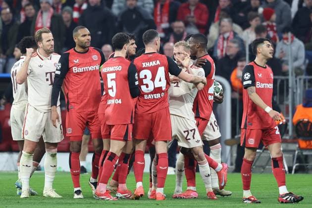 Scuffle between the players, Konrad Laimer 27 FC Bayern Muenchen , Kingsley Coman 11 FC Bayern Muenchen , Harry Kane 9 FC Bayern Muenchen , Nordi Mukiele 23 Bayer 04 Leverkusen , Granit Xhaka 34 Bayer 04 Leverkusen , Jonathan Tah 4 Bayer 04 Leverkusen , FC Bayern Muenchen vs Bayer 04 Leverkusen, Football, Champions League, Round of 16, First leg, 05 03 2025 Muenchen Bayern Germany Copyright: xkolbert-press ChristianxKolbertx
