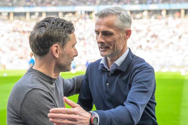 GER, Berlin, Football, Hertha BSC vs FC Schalke 04, DFB, Bundesliga, Season 2024 2025, in the picture from l Stefan Leitl Hertha BSC, Coach , Kees van Wonderen FC Schalke 04, Coach , DFB DFL REGULATIONS PROHIBIT ANY USE OF PHOTOGRAPHS AS IMAGE SEQUENCES AND OR QUASI VIDEO, 08 03 2025 Copyright: HMBxMedia UwexKoch