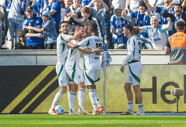 Soccer, Men, Season 2024 2025, 2 Bundesliga 25 Matchday , Hertha BSC FC Schalke 04, f l Kenan Karaman Schalke 04 , Tomas Kalas Schalke 04 , Anton Donkor Schalke 04 , Pape Meissa Ba Schalke 04 , Taylan Bulut Schalke 04 , Celebration after goal to 0 1, 08 03 2025, Copyright: xSebastianxRäppold MatthiasxKochx