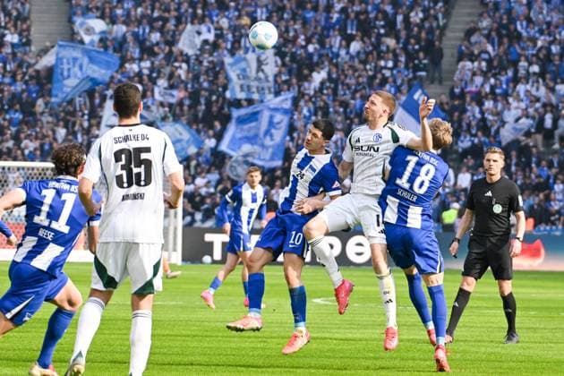 Soccer 2 Bundesliga, Hertha BSC Berlin FC Schalke 04 08 03 2025, xdanx, Soccer 2 Bundesliga, Hertha BSC Berlin FC Schalke 04 v l Ibrahim Maza Hertha BSC 10 ,Janik Bachmann,Luca Schuler Hertha BSC 18 ,duel, duel, fight, tackle DFL DFB REGULATIONS PROHIBIT ANY USE OF PHOTOGRAPHS as IMAGE SEQUENCES and or QUASI VIDEO Daniel Lakomski Mix1 Berlin Olympiastadion Berlin Germany DEU Copyright: xDanielxLakomskix