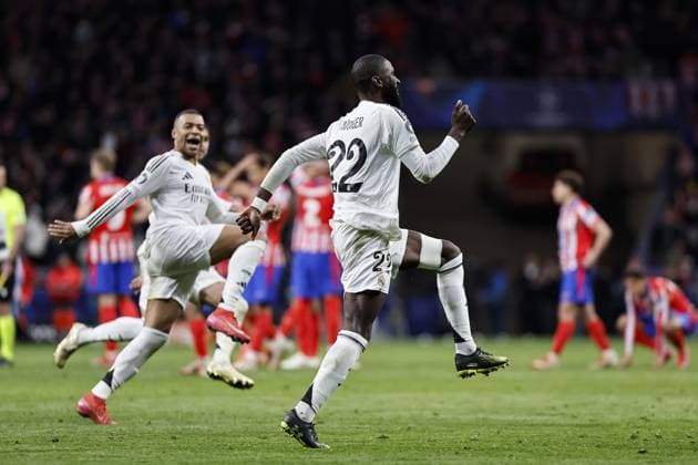 Antonio Rüdiger of Real Madrid celebrates scoring the winning penalty Atletico Madrid v Real Madrid, UEFA Champions League, Round of 16, Second Leg, Football, Riyadh Air Metropolitano Stadium, Madrid, Spain - 12 Mar 2025 EDITORIAL USE ONLY No use with unauthorised audio, video, data, fixture lists, club league logos or live services. Online in-match use limited to 120 images, no video emulation. No use in betting, games or single club league player publications. Copyright: xRubenxAlbarran Shutterstockx 15188186bm