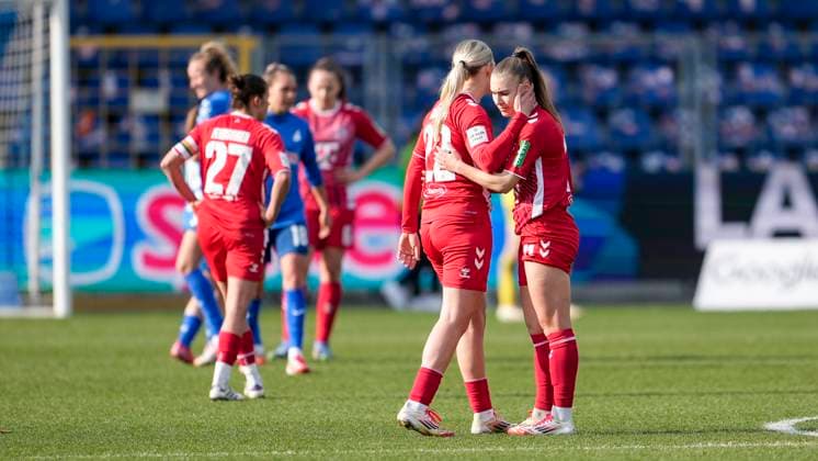 from left Laura Feiersinger Cologne, 27 , Julia Schiffarth Cologne, 22 , Alena Bienz Cologne, 11 , players of 1 FC Cologne, disappointed about the defeat, disappointment after the final whistle, highlight, loser, lost, frustration, disappointed, pessimistic, 15 03 2025, Sinsheim Hoffenheim Germany , Football, Google Pixel Women Bundesliga, TSG 1899 Hoffenheim 1 FC Köln, DFB DFL REGULATES PROHIBIT ANY USE OF PHOTOGRAPHS AS IMAGE SEQUENCES AND OR QUASI VIDEO xozx
