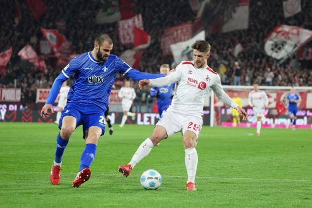 Jan Thielmann Koeln 29 and Aleksandar Vukotic Darmstadt 20 , GER, 1 FC Koeln vs SV Darmstadt 98, 2 Fussball Bundesliga, Matchday 26, Season 2024 2025, 15 03 2025, DFL REGULATIONS PROHIBIT ANY USE OF PHOTOGRAPHS AS IMAGE SEQUENCES AND OR QUASI VIDEO, GER, 1 FC Koeln vs SV Darmstadt 98, 2 Fussball Bundesliga, Matchday 26, Season 2024 2025, 15 03 2025, Koeln Copyright: xEibner-Pressefoto JoergxNiebergallx EP_JNL
