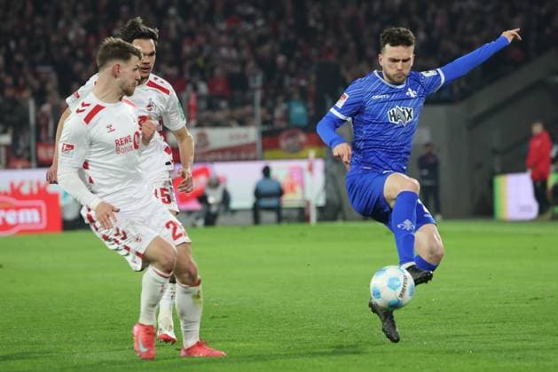 Jan Thielmann Koeln 29 and Sergio Lopez Darmstadt 2 , GER, 1 FC Koeln vs SV Darmstadt 98, 2 Fussball Bundesliga, 26 Matchday, Season 2024 2025, 15 03 2025, DFL REGULATIONS PROHIBIT ANY USE OF PHOTOGRAPHS AS IMAGE SEQUENCES AND OR QUASI VIDEO, GER, 1 FC Koeln vs SV Darmstadt 98, 2 Fussball Bundesliga, 26 Matchday, Season 2024 2025, 15 03 2025, Koeln Copyright: xEibner-Pressefoto JoergxNiebergax EP_JNL