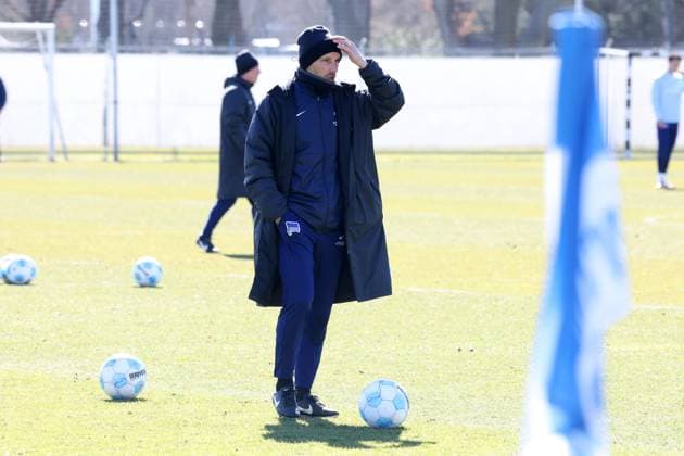 DEU, DFL, 2 FBL Hertha BSC, Training, 18 03 2025, Sportforum, Berlin, DEU, DFL, 2 FBL Hertha BSC, Training, im Bild Cheftrainer Stefan Leitl Hertha BSC Berlin DFL regulations prohibit any use of Photographs as image sequences and or quasi video Foto Juergen Engler nordphoto GmbH nordphotoxGmbHx xEngler nph00076