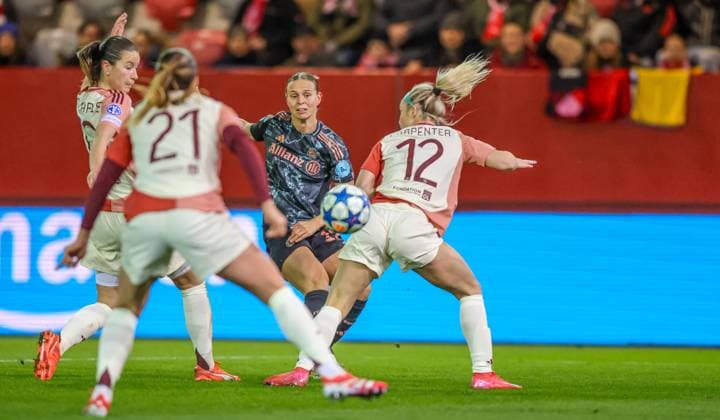GER, Munich, FC Bayern Munich vs Olympique Lyon, WomenÂs Champions League, Football, UEFA, Season 2024 2025, FC Bayern Campus, Quarterfinals, pictured from l Klara Bühl FC Bayern Munich Women 17 , Ellie Carpenter OLympique Lyon 12 DFB DFL REGULATIONS PROHIBIT ANY USE OF PHOTOGRAPHS AS IMAGE SEQUENCES AND OR QUASI VIDEO, 18 03 2024, Copyright: HMBxMedia HendrikxHamelau