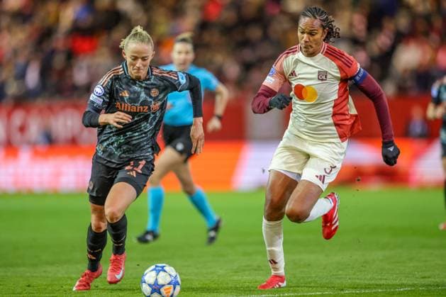GER, Munich, FC Bayern Munich vs Olympique Lyon, WomenÂs Champions League, Football, UEFA, Season 2024 2025, FC Bayern Campus, Quarterfinals, pictured from l Lea Schüller FC Bayern Munich Women 11 , Wendie Renard Olympique Lyon 3 DFB DFL REGULATIONS PROHIBIT ANY USE OF PHOTOGRAPHS AS IMAGE SEQUENCES AND OR QUASI VIDEO, 18 03 2024, Copyright: HMBxMedia HendrikxHamelau