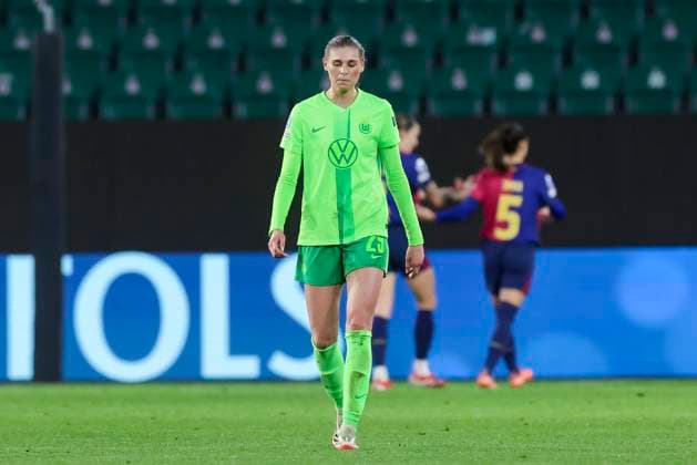 Jule Brand VfL Wolfsburg looks disappointed, UEFA Women s Champions League Quarter Finals First Leg, VfL Wolfsburg and FC Barcelona, Volkswagen Arena on March 19, 2025 in Wolfsburg, Germany Photo by Marco Steinbrenner DeFodi Images Jule Brand VfL Wolfsburg looks disappointed, UEFA Women s Champions League Quarter Finals First Leg, VfL Wolfsburg and FC Barcelona, Volkswagen Arena, March 19, 2025 in Wolfsburg, Germany Photo by Marco Steinbrenner DeFodi Images