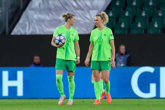 Alexandra Popp VfL Wolfsburg and Lena Lattwein VfL Wolfsburg look dejected, UEFA Women s Champions League Quarter Finals First Leg, VfL Wolfsburg and FC Barcelona, Volkswagen Arena on March 19, 2025 in Wolfsburg, Germany Photo by Marco Steinbrenner DeFodi Images Alexandra Popp VfL Wolfsburg and Lena Lattwein VfL Wolfsburg look dejected, UEFA Women s Champions League Quarter Finals First Leg, VfL Wolfsburg and FC Barcelona, Volkswagen Arena, March 19, 2025 in Wolfsburg, Germany Photo by Marco Steinbrenner DeFodi Images